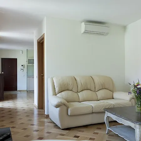 Apartment Attractive Gaono *